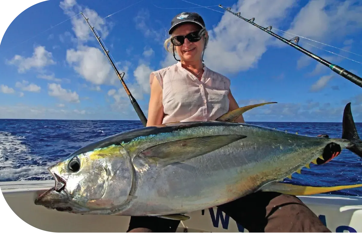 Gros thon jaune pris en jigging à Rodrigues Gros thon jaune pris en jigging à Rodrigues