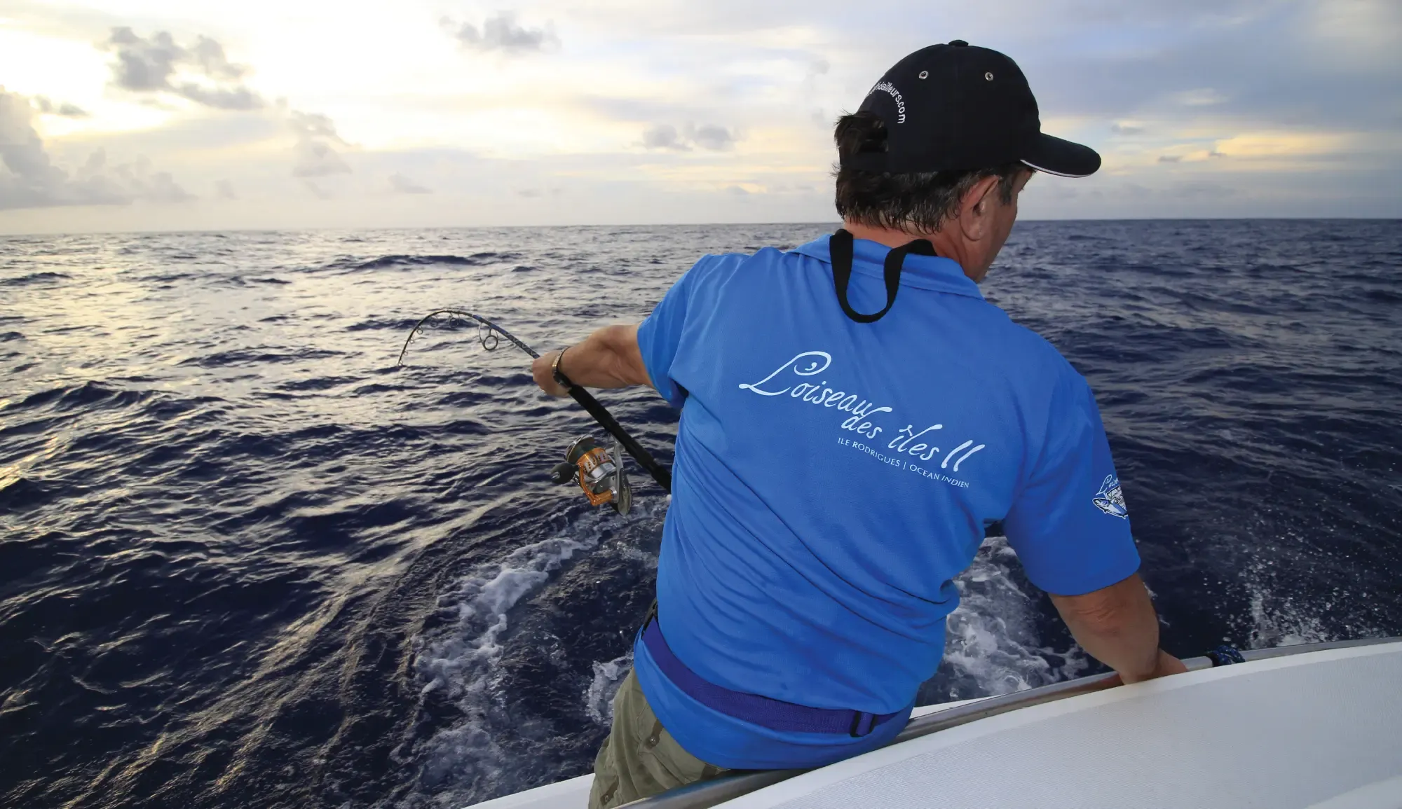 Équipage L’Oiseau Des Iles II en action lors d’une session de pêche offshore à Rodrigues